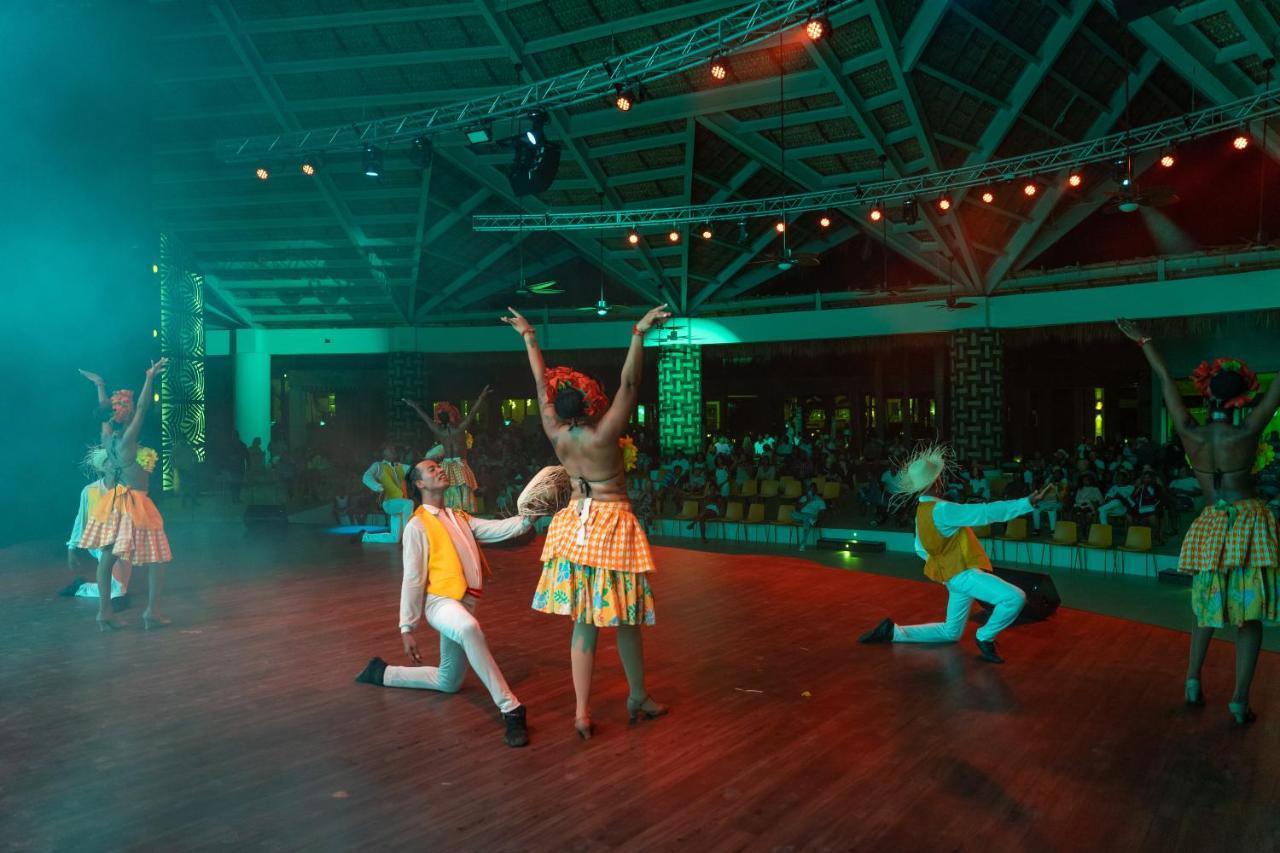 Caribe Deluxe Princess Punta Cana Bagian luar foto The 2007 opening ceremony of the 10th Asian Games